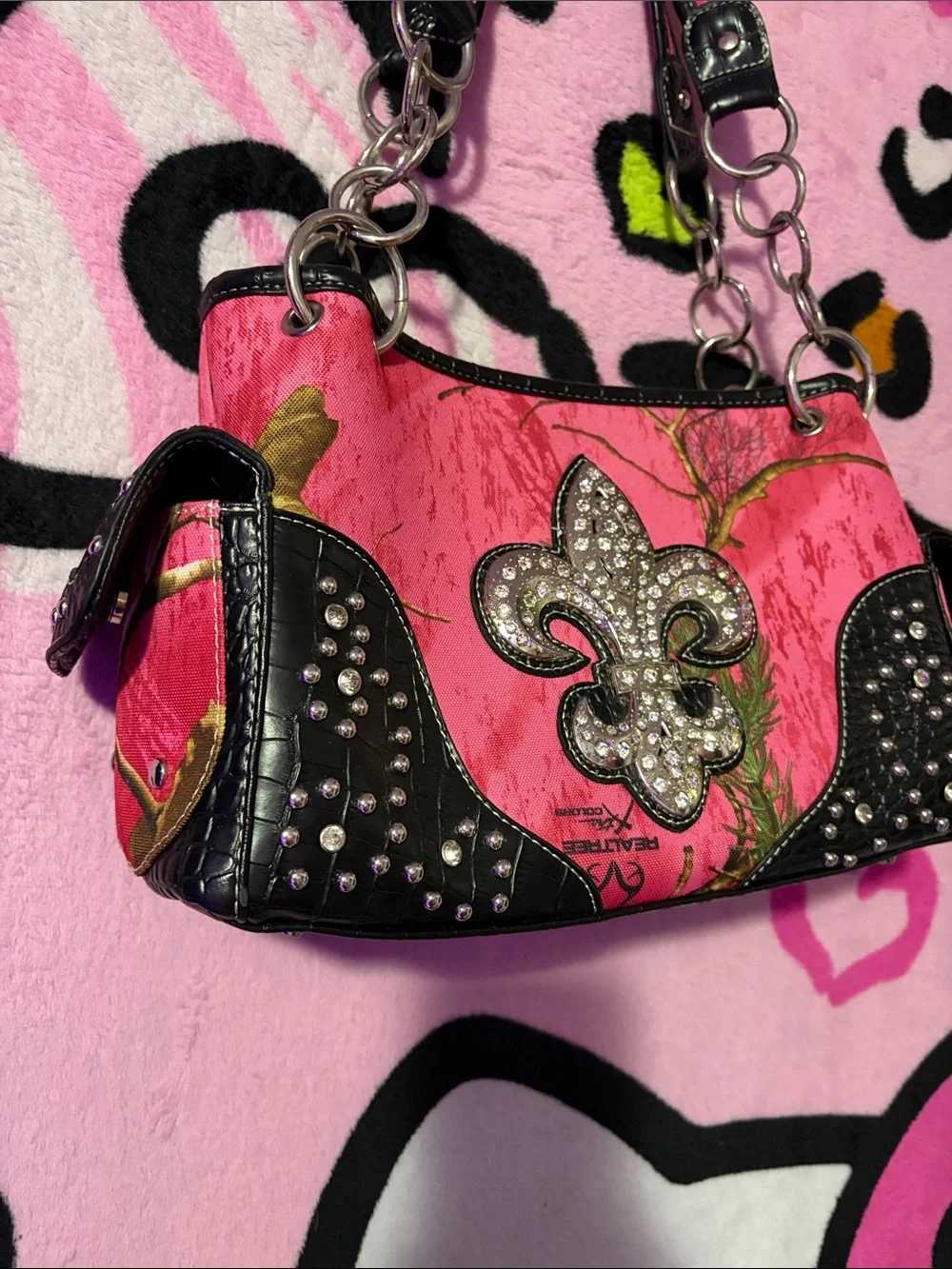 Realtree Pink Fleur-de-Lis Rhinestone Shoulder Bag with Black Trim